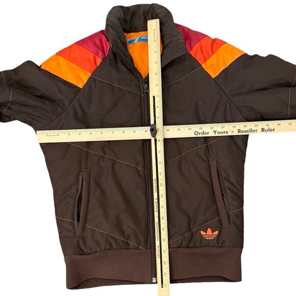 Adidas Brown Red Orange Chevron Embroidered Polar Bear Puffer Jacket size 38 / S - Picture 3 of 13